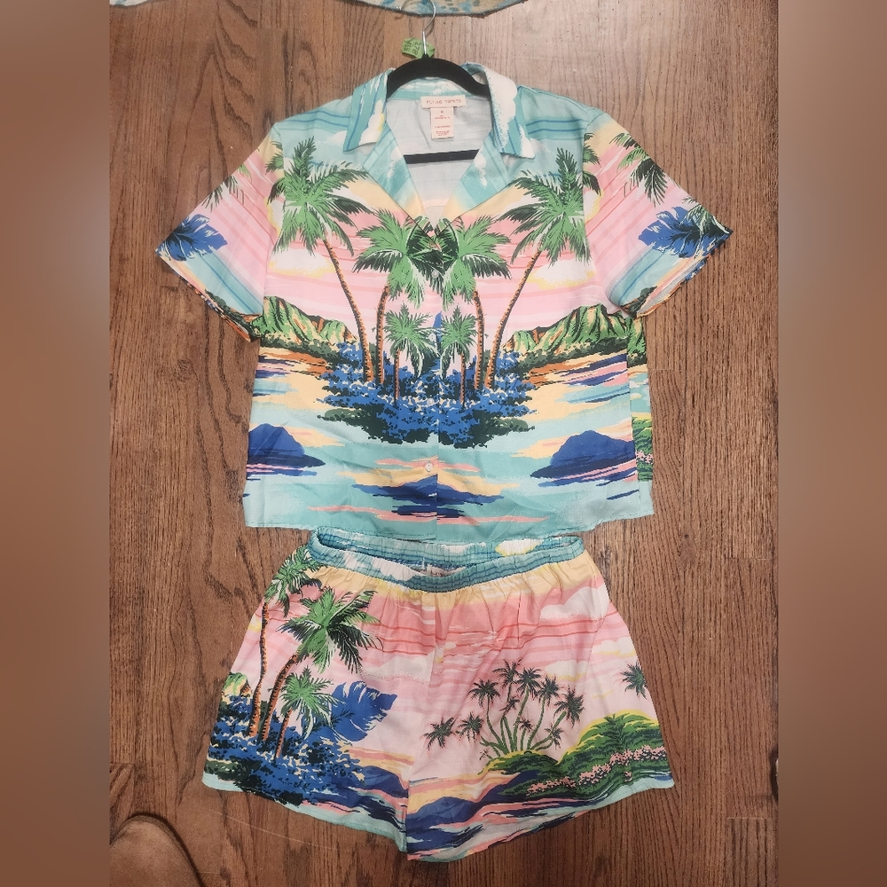 NWT/NWOT Hawaiian matching set